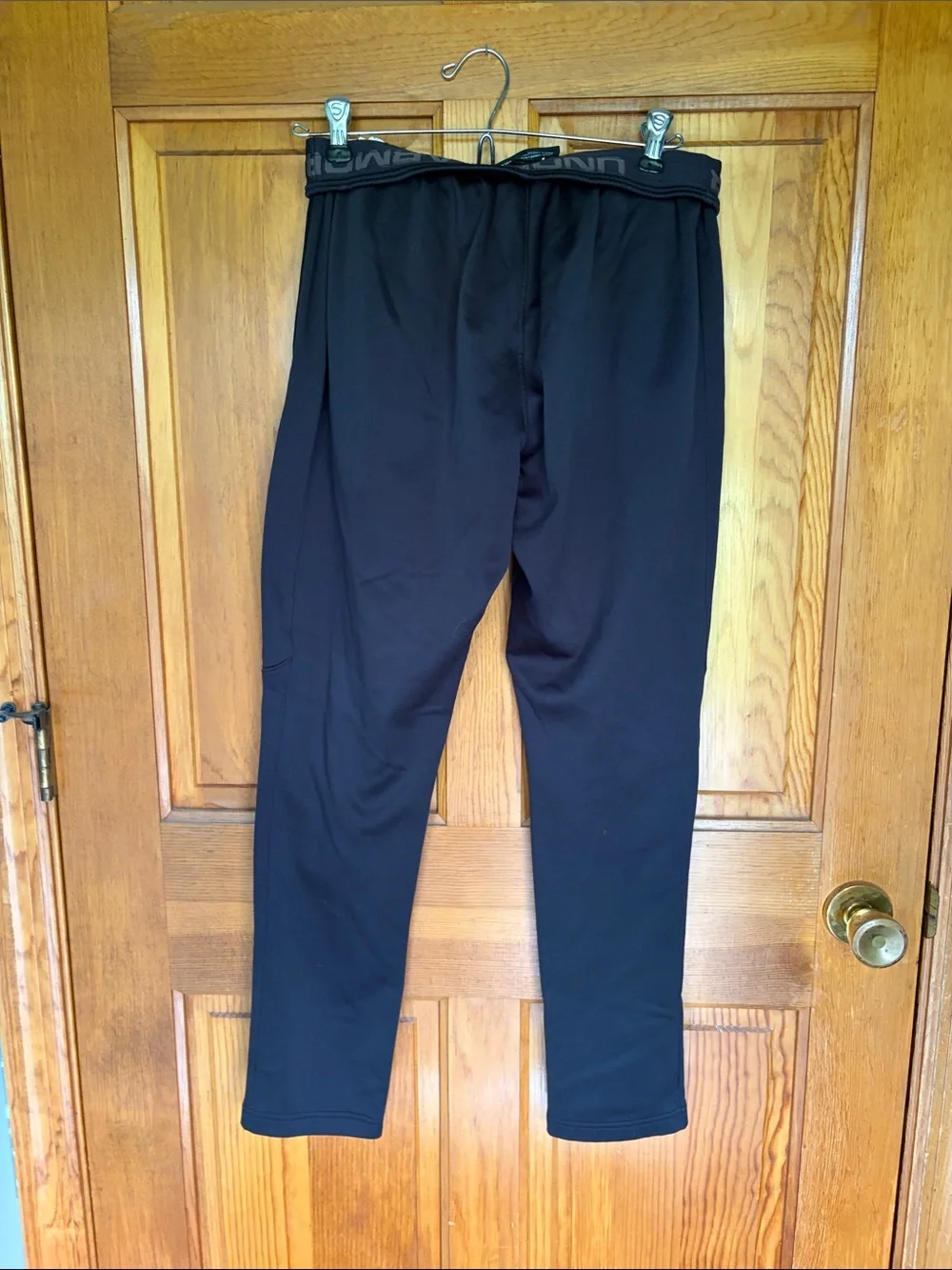 Under Armour Men’s Black Athletic Joggers with Elastic Waist